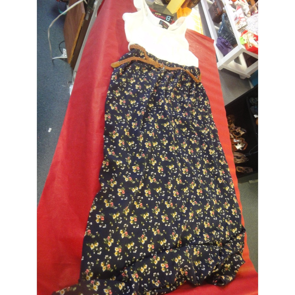 B Famous USA tank top dress with belt flower design juniors L NWT